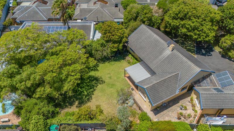 4 Bedroom Property for Sale in Meadowridge Western Cape